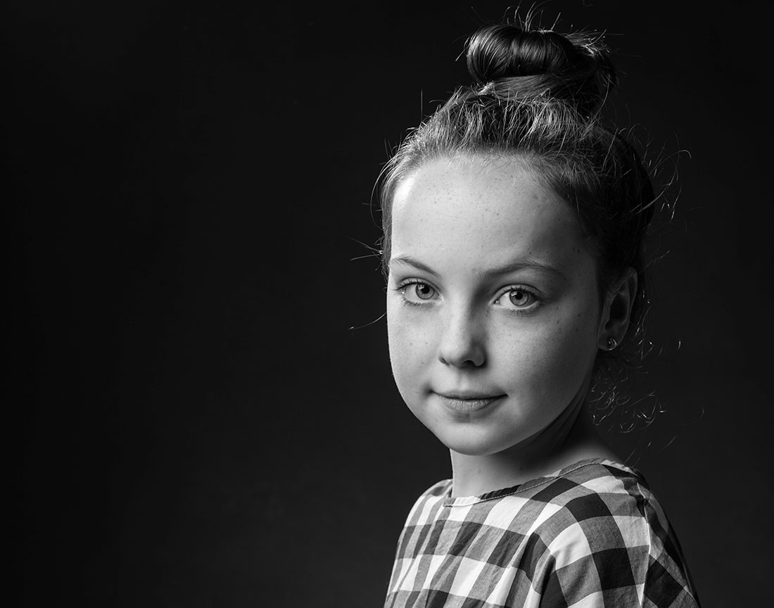 Ava 01
